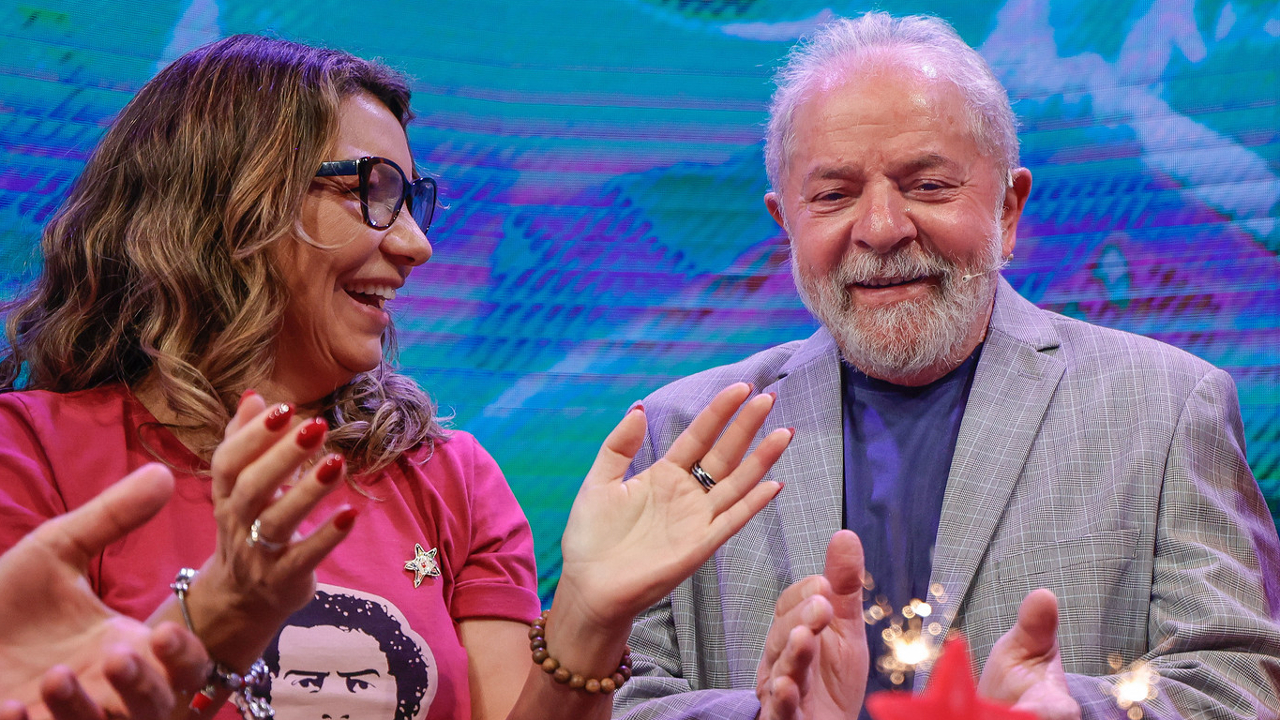 Lula durante agenda oficial; levantamento aponta avanço dos gastos corporativos.