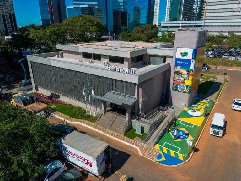 Justiça manda Embratur detalhar salários de dirigentes