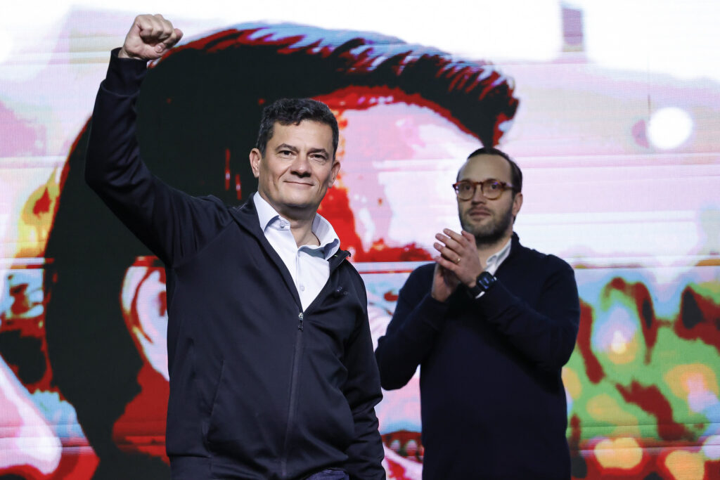Podemos reforça Moro e amplia aliança contra esquerda