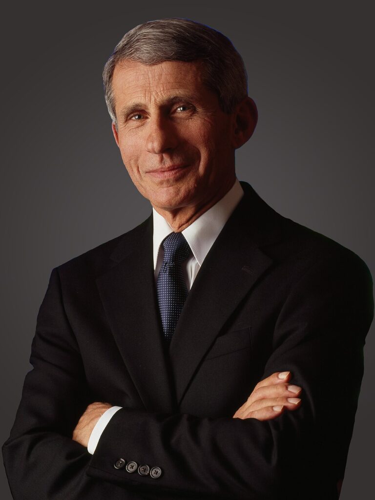 Estados republicanos investigam Fauci após silêncio no Senado