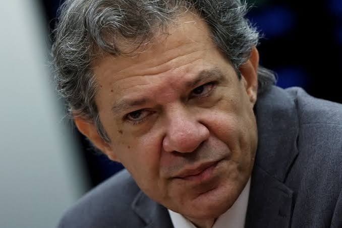 Motorista de Haddad muda versão sobre suposta perseguição da PM
