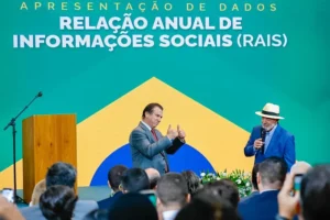 Lula defende endividamento enquanto 82% das famílias devem